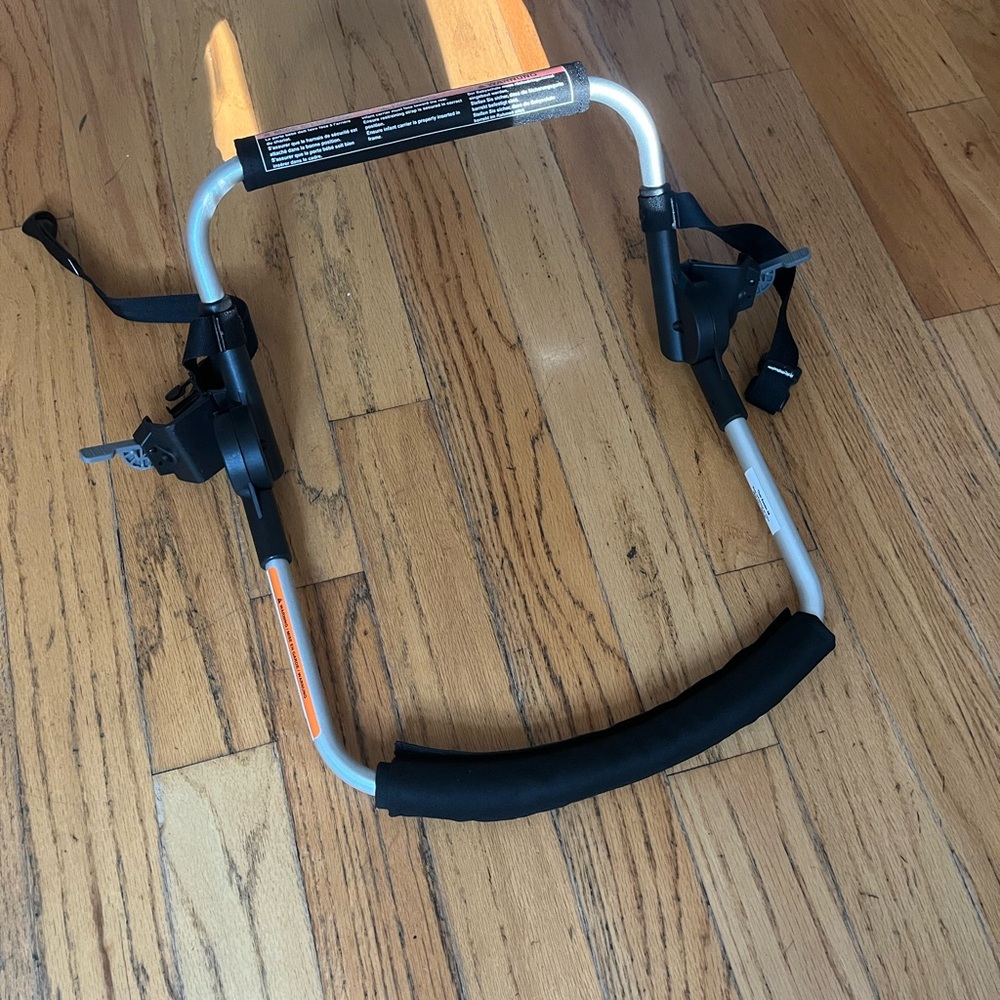 Thule Urban Glide stroller universal infant car seat adapter